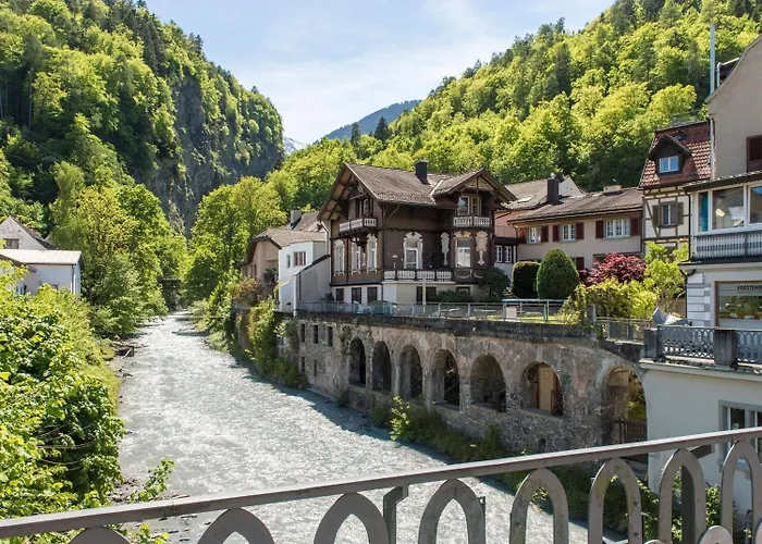 فندق Krone By B-smart باد ريغاز